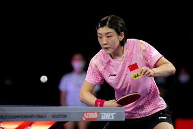 背身拿球牵 背身拿球牵